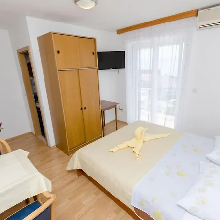 Knezovicapartments Zivogosce Exterior photo