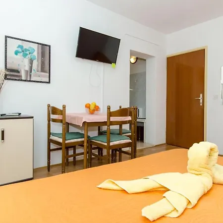 Knezovicapartments Zivogosce Exterior photo
