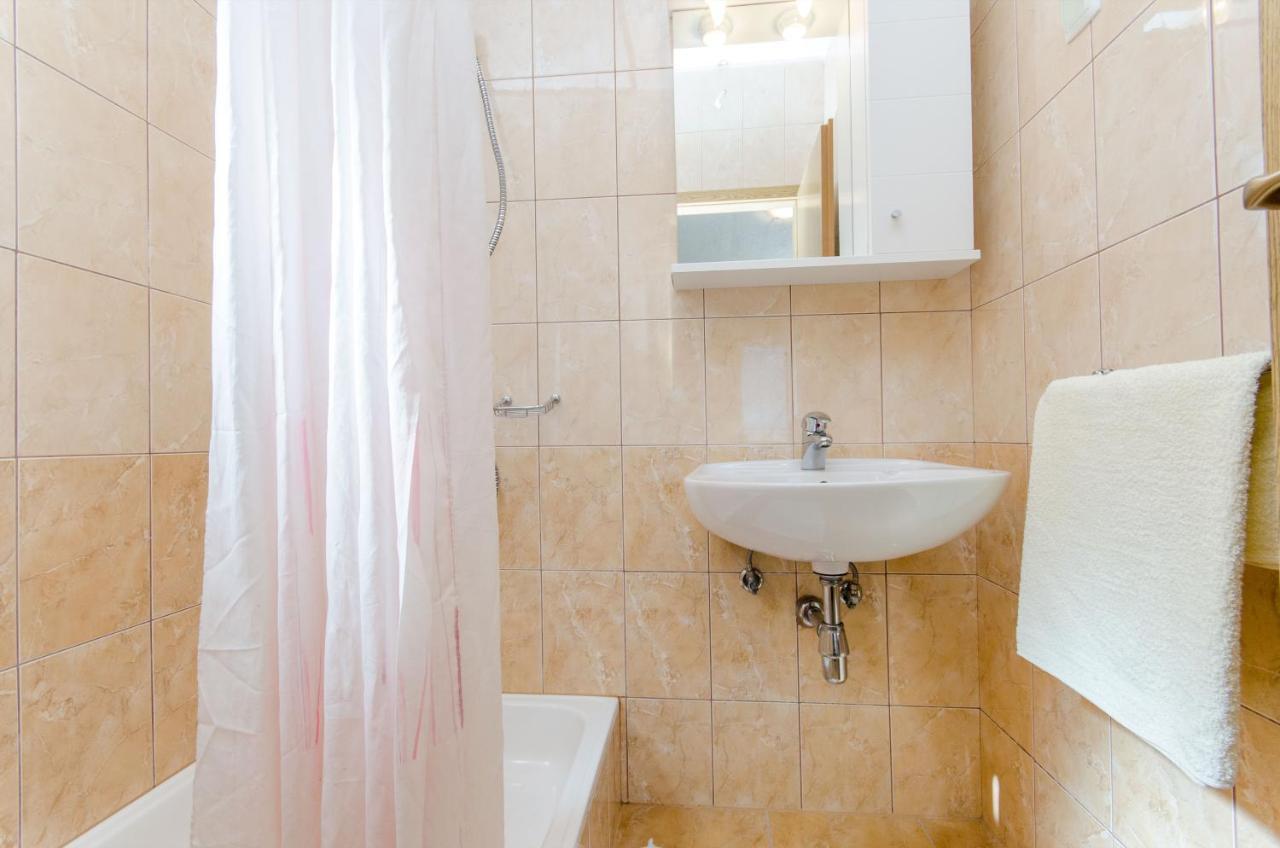 Apartman Knezovicapartments *